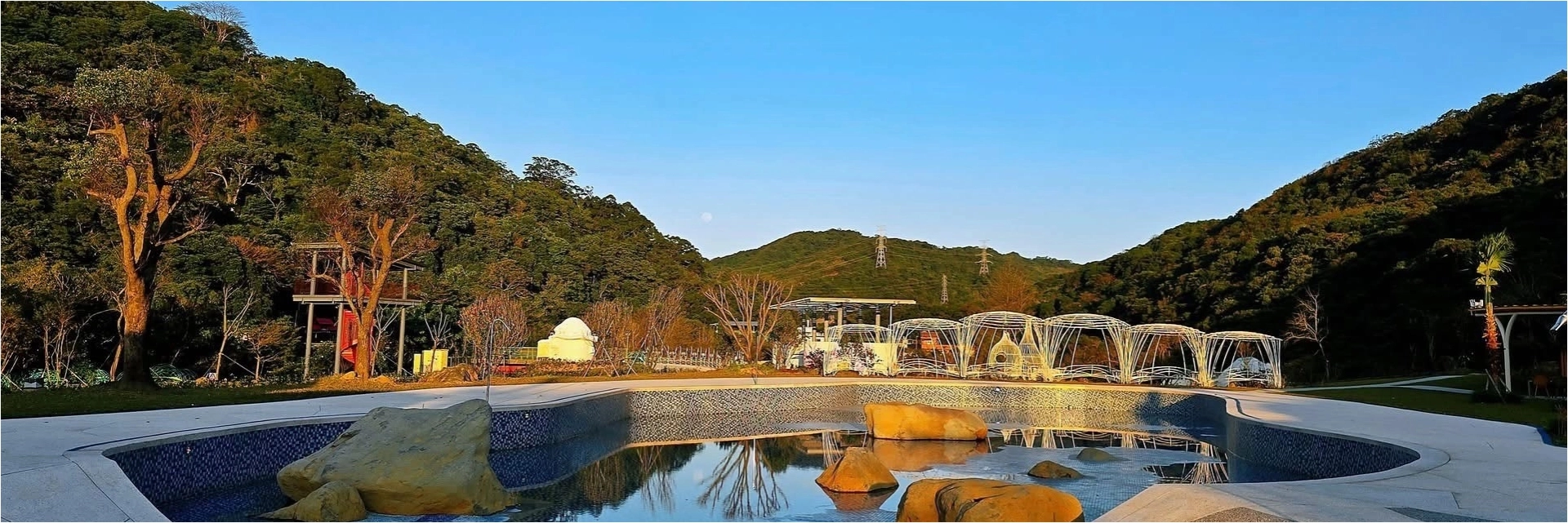 亮海餐廳1920X640 休園日公告 20260829